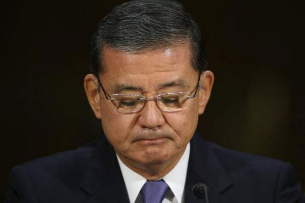 Shinseki Falls on Sword to Try & Stop Investigations Into Quickly Growing "Death for Bonuses" VA Scandal