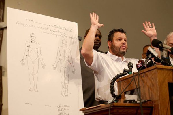 Michael Brown Autopsy Pathologist Assistant Shawn Parcells Not Qualified - Doesn't Even Have License