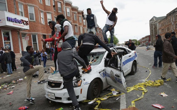 Ferguson-Black-Thug-Criminals-FDance-On-Destroyed-Police-Car